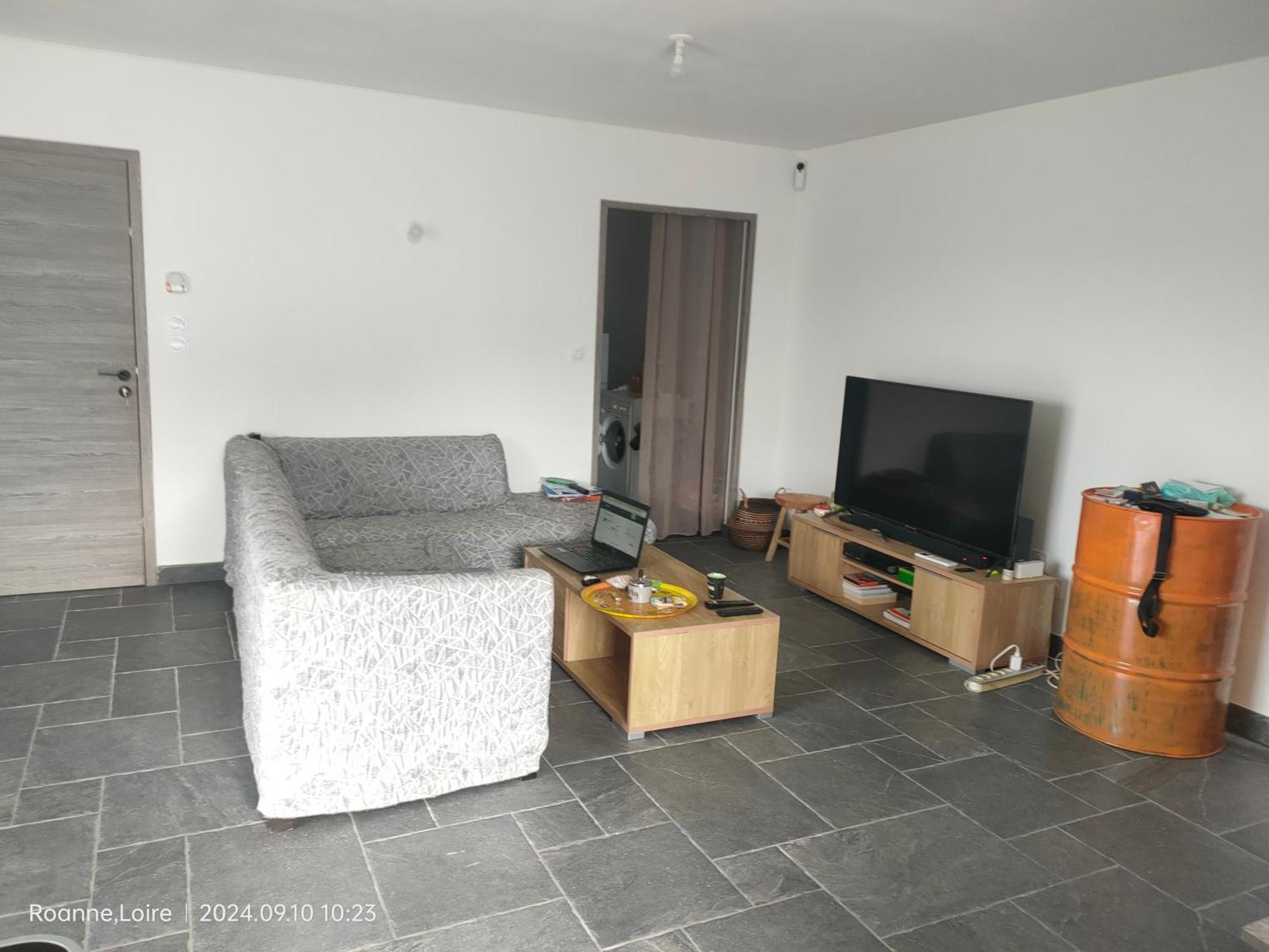 Chambre Dans Maison Plain-Pied Moderne ロアンヌ エクステリア 写真